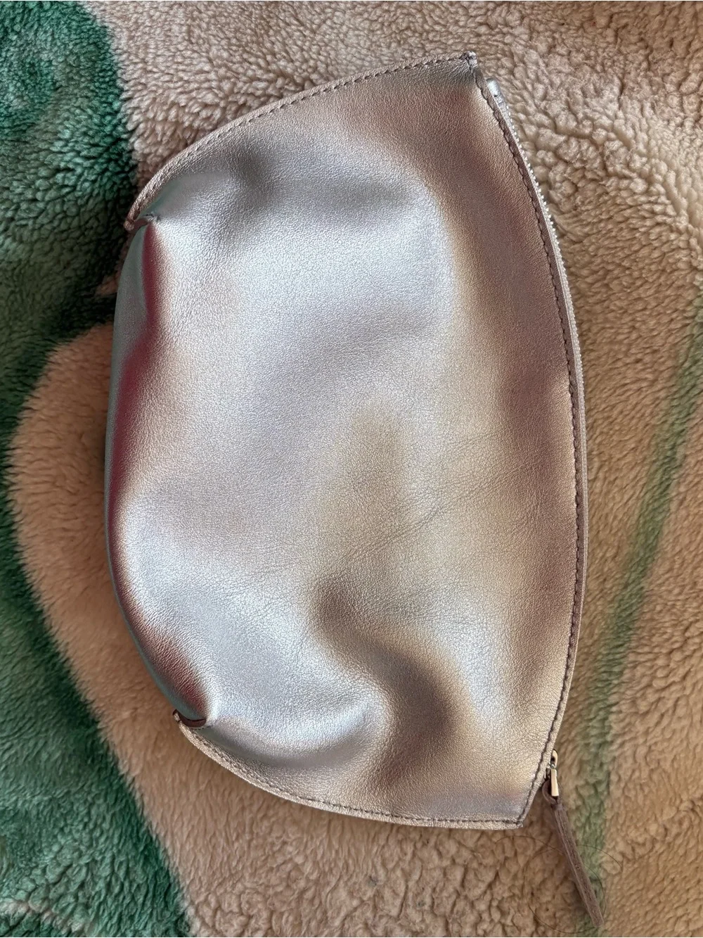 Madewell Leather Bag Essential zip pouch Silver NWT